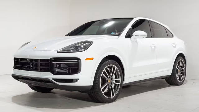 2023 Porsche Cayenne Coupe Turbo AWD photo