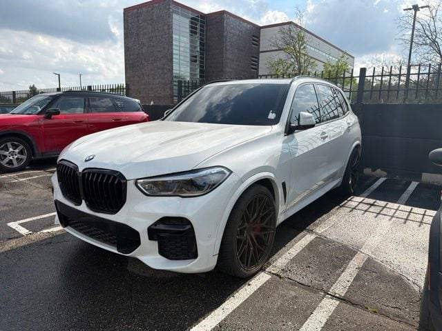 2023 BMW X5 M50i AWD photo