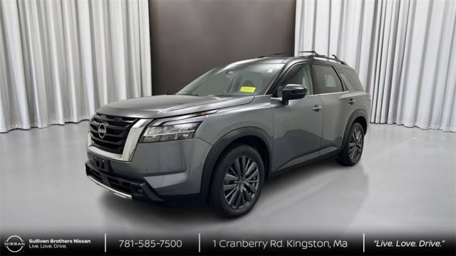 2023 Nissan Pathfinder SL 4WD photo