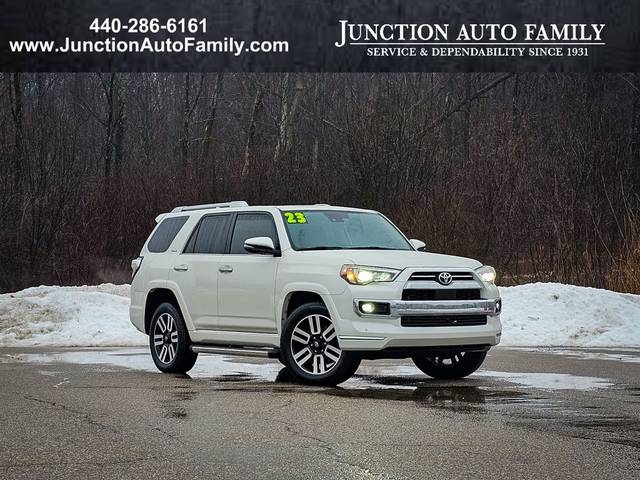 2023 Toyota 4Runner Limited 4WD photo