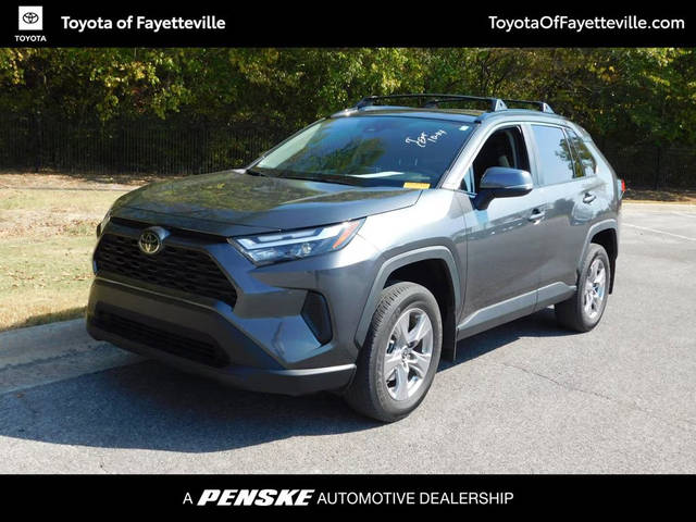 2022 Toyota RAV4 XLE FWD photo