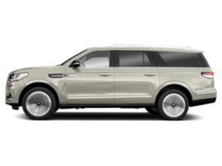 2022 Lincoln Navigator Reserve 4WD photo