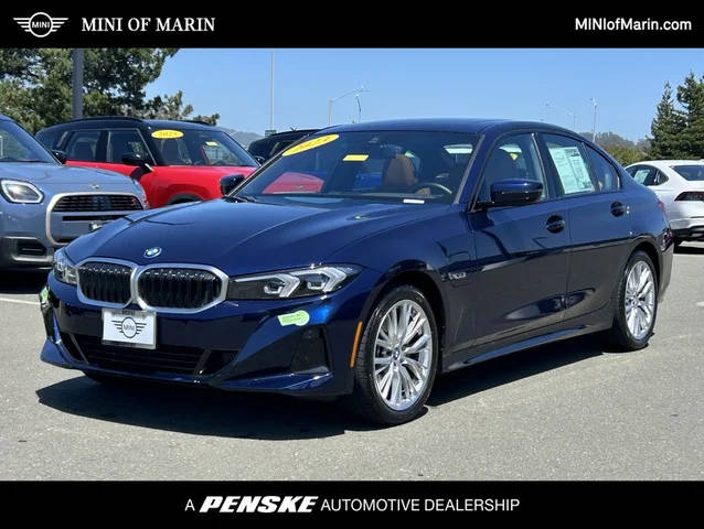 2023 BMW 3 Series 330e xDrive AWD photo