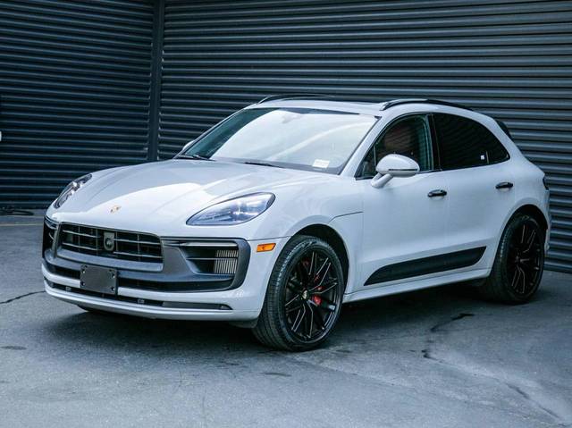 2023 Porsche Macan GTS AWD photo
