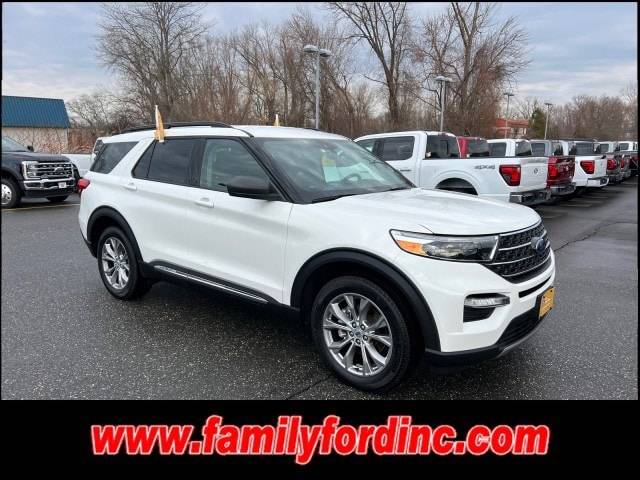 2022 Ford Explorer XLT 4WD photo