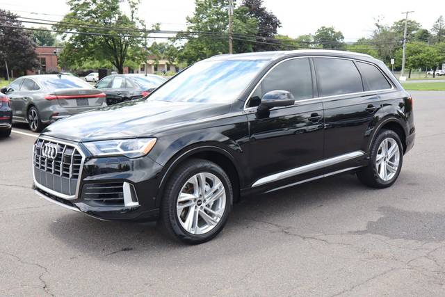2023 Audi Q7 Premium AWD photo