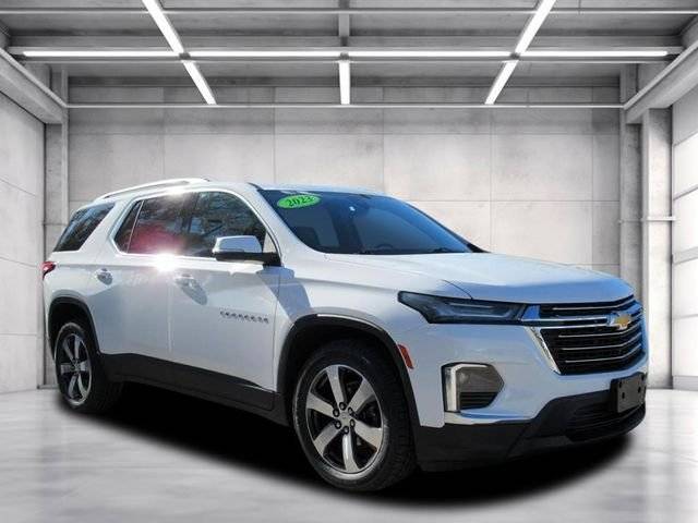 2023 Chevrolet Traverse LT Leather AWD photo