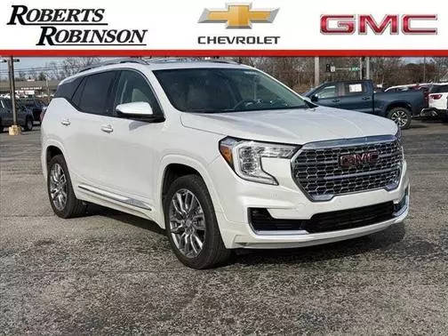 2023 GMC Terrain Denali AWD photo