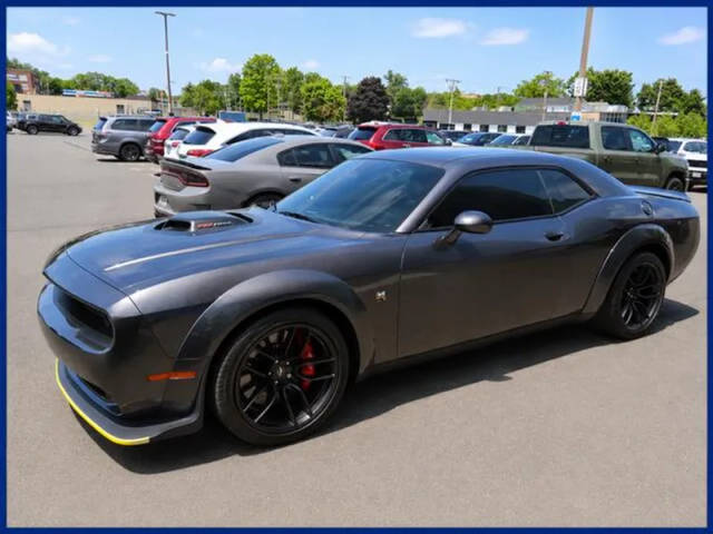 2022 Dodge Challenger R/T Scat Pack Widebody RWD photo