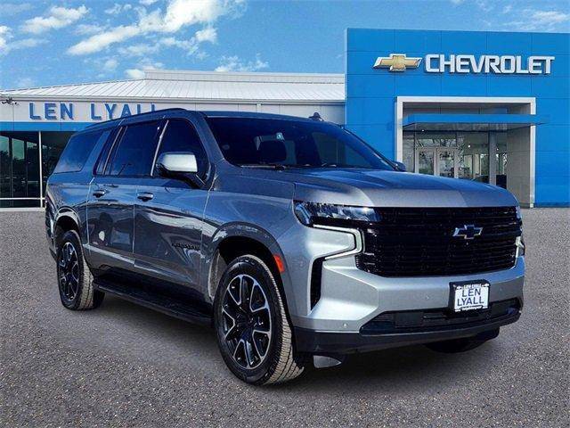 2023 Chevrolet Suburban RST 4WD photo