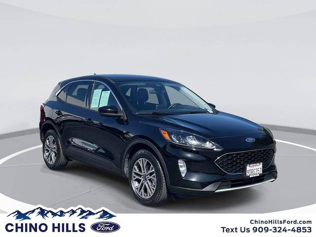 2022 Ford Escape SEL AWD photo