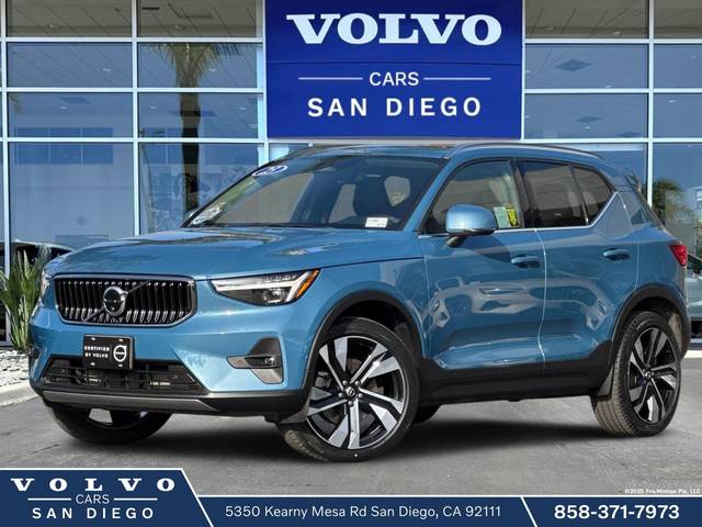 2023 Volvo XC40 Ultimate Bright Theme AWD photo
