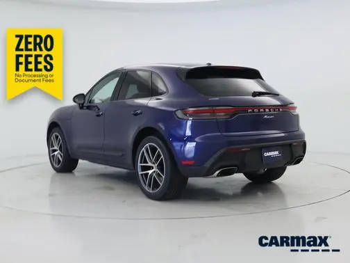 2022 Porsche Macan AWD photo