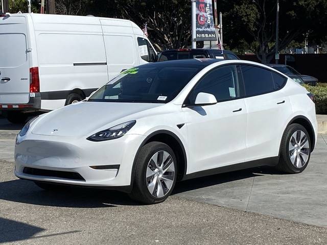 2022 Tesla Model Y Long Range AWD photo