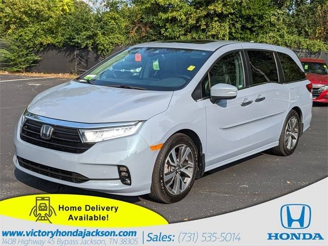 2023 Honda Odyssey Touring FWD photo