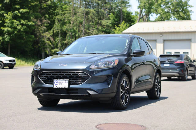 2022 Ford Escape SE AWD photo