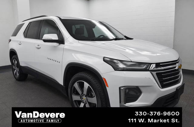 2023 Chevrolet Traverse LT Leather AWD photo