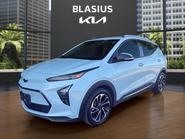 2023 Chevrolet Bolt EUV Premier FWD photo
