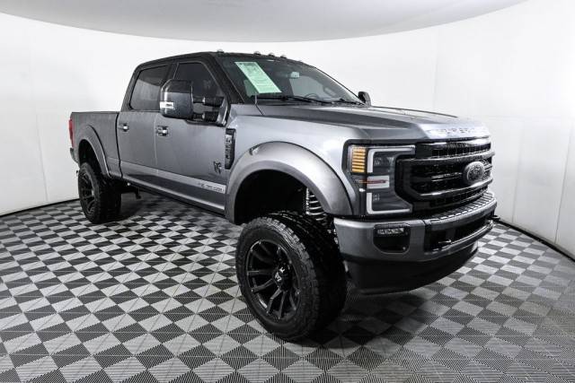 2022 Ford F-250 Super Duty LARIAT 4WD photo