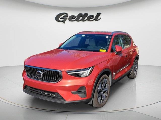 2023 Volvo XC40 Plus Bright Theme AWD photo