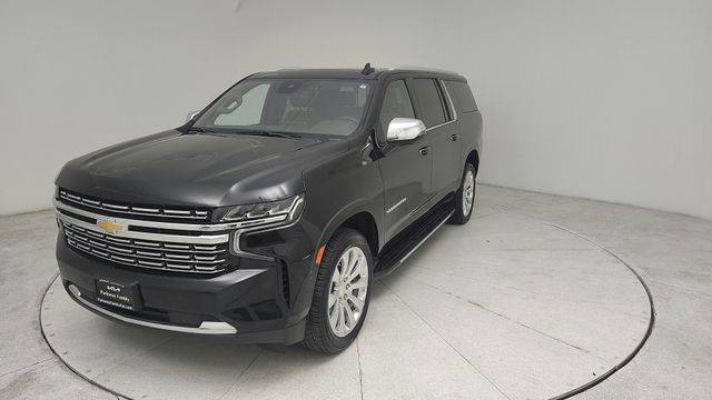 2023 Chevrolet Suburban Premier RWD photo