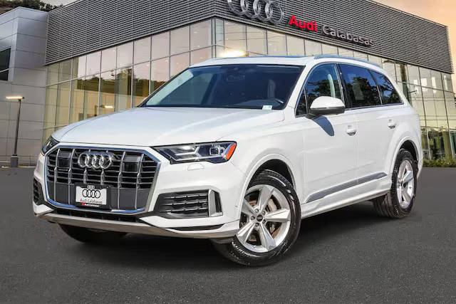 2023 Audi Q7 Premium Plus AWD photo