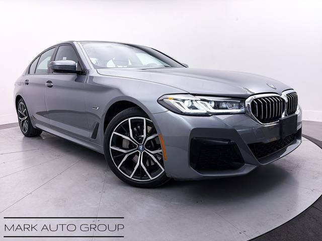 2023 BMW 5 Series 530e RWD photo
