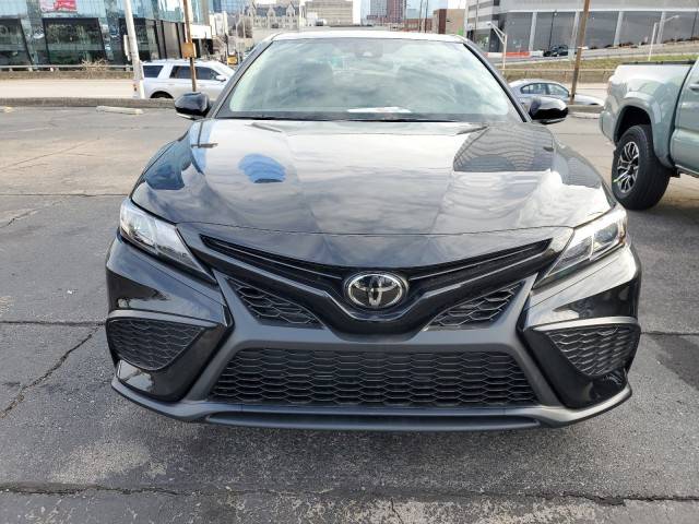 2023 Toyota Camry SE FWD photo