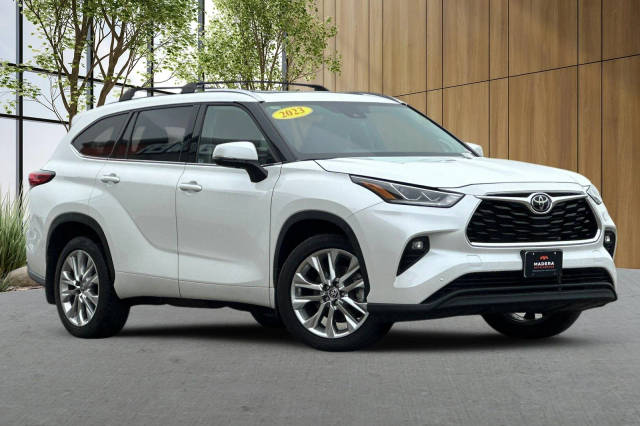 2023 Toyota Highlander Limited AWD photo