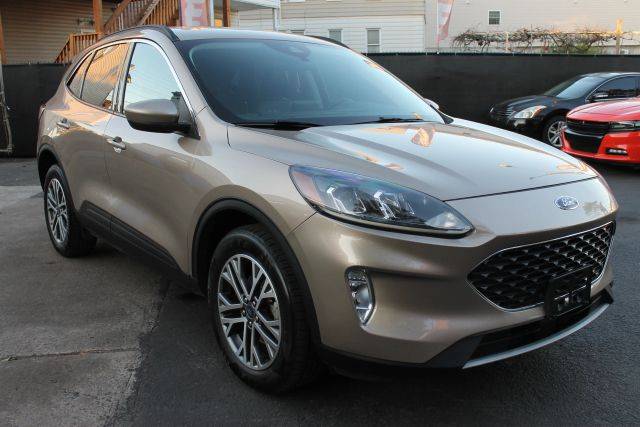2021 Ford Escape SEL AWD photo