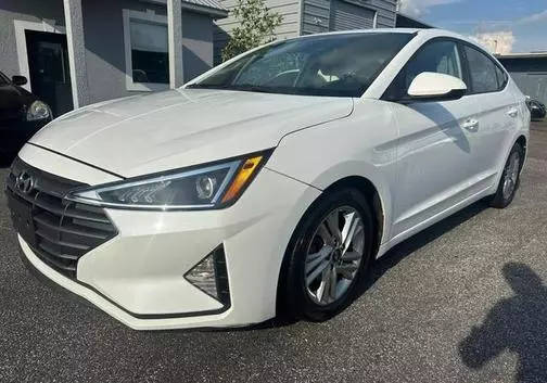 2020 Hyundai Elantra SEL FWD photo