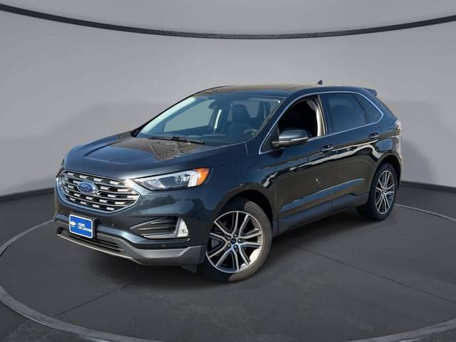 2022 Ford Edge Titanium AWD photo