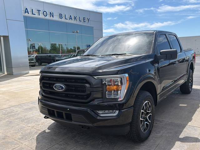 2023 Ford F-150 XLT 4WD photo