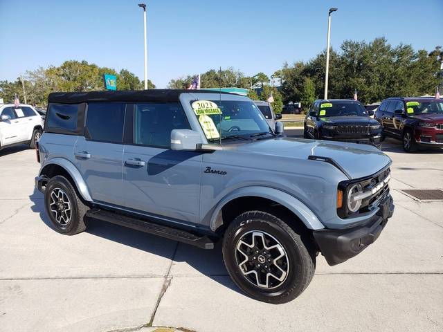 2023 Ford Bronco 4 Door Outer Banks 4WD photo