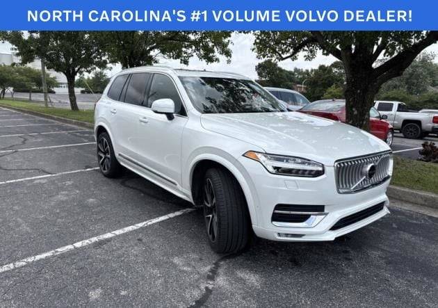 2023 Volvo XC90 Plus AWD photo