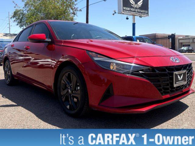 2023 Hyundai Elantra SEL FWD photo