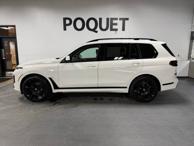 2023 BMW X7 xDrive40i AWD photo