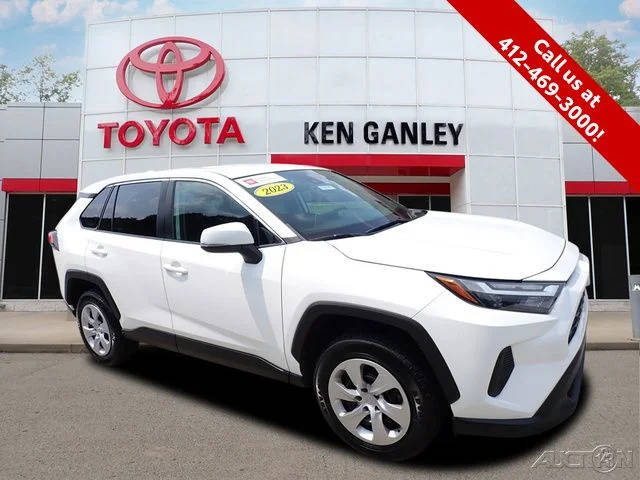 2023 Toyota RAV4 LE AWD photo