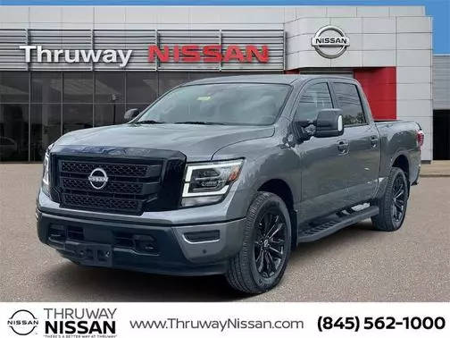 2023 Nissan Titan SV 4WD photo