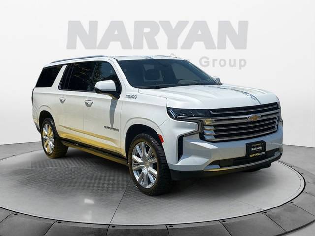 2023 Chevrolet Suburban High Country 4WD photo
