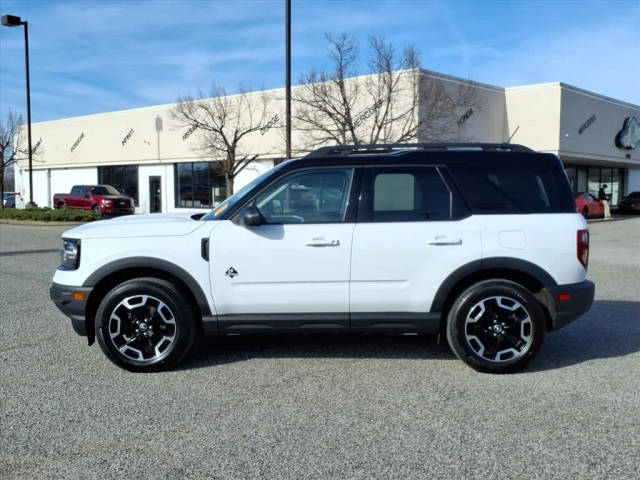 2022 Ford Bronco Sport Outer Banks 4WD photo