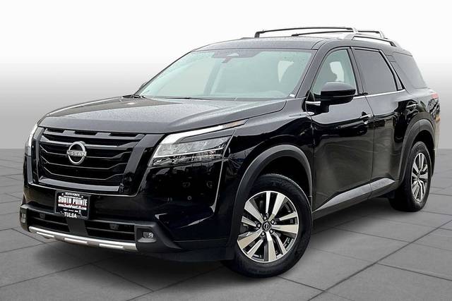 2023 Nissan Pathfinder SL FWD photo