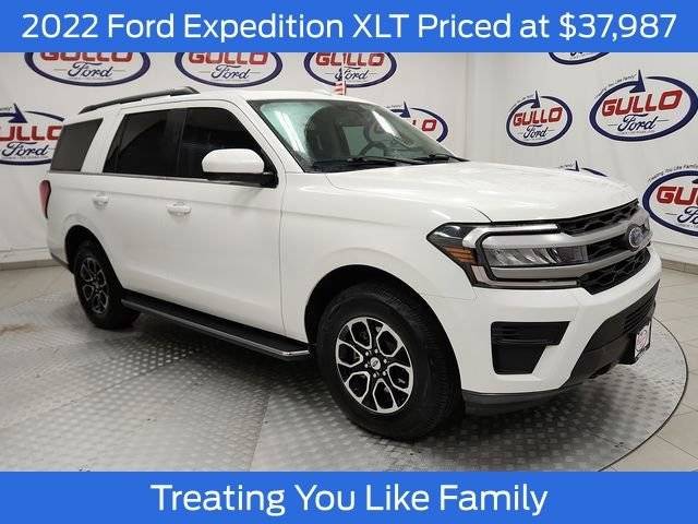 2022 Ford Expedition XLT 4WD photo
