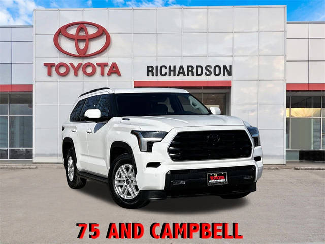 2023 Toyota Sequoia SR5 4WD photo