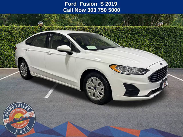 2019 Ford Fusion S FWD photo