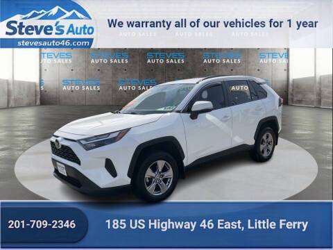 2022 Toyota RAV4 XLE AWD photo