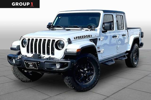 2023 Jeep Gladiator Freedom 4WD photo