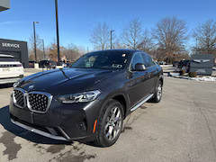 2023 BMW X4 xDrive30i AWD photo