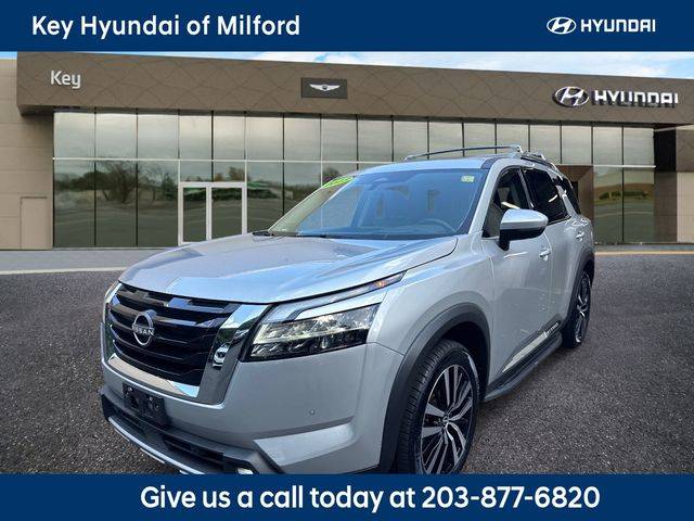 2023 Nissan Pathfinder Platinum 4WD photo