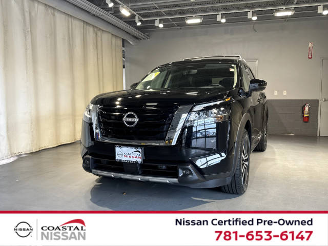 2023 Nissan Pathfinder Platinum 4WD photo